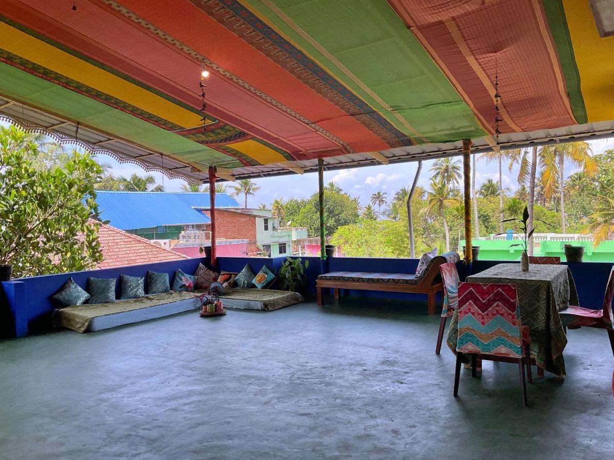 Hotel Gypsy Walker à Varkala Extérieur photo