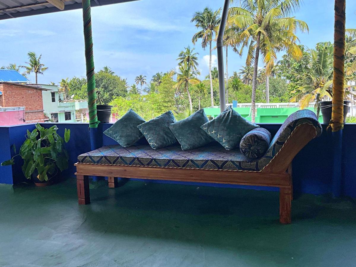 Hotel Gypsy Walker à Varkala Extérieur photo