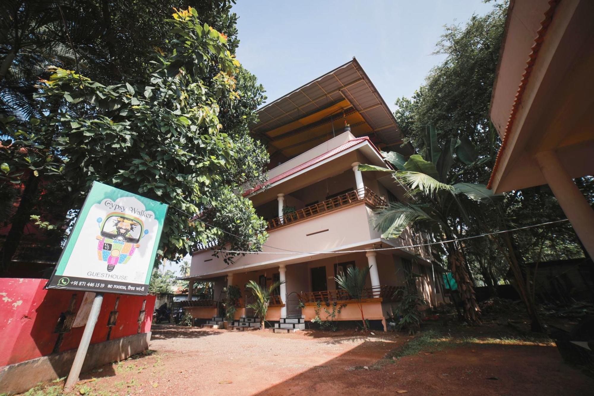 Hotel Gypsy Walker à Varkala Extérieur photo
