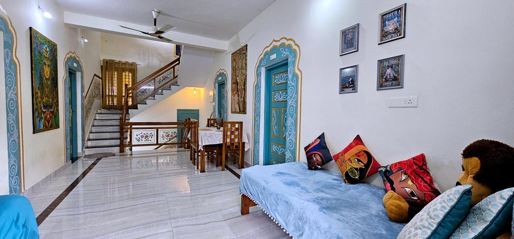 Hotel Gypsy Walker à Varkala Extérieur photo